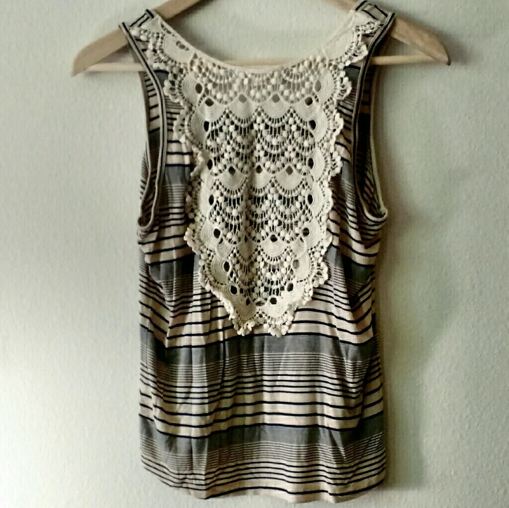 Pink Rose striped crochet lace back tank top S